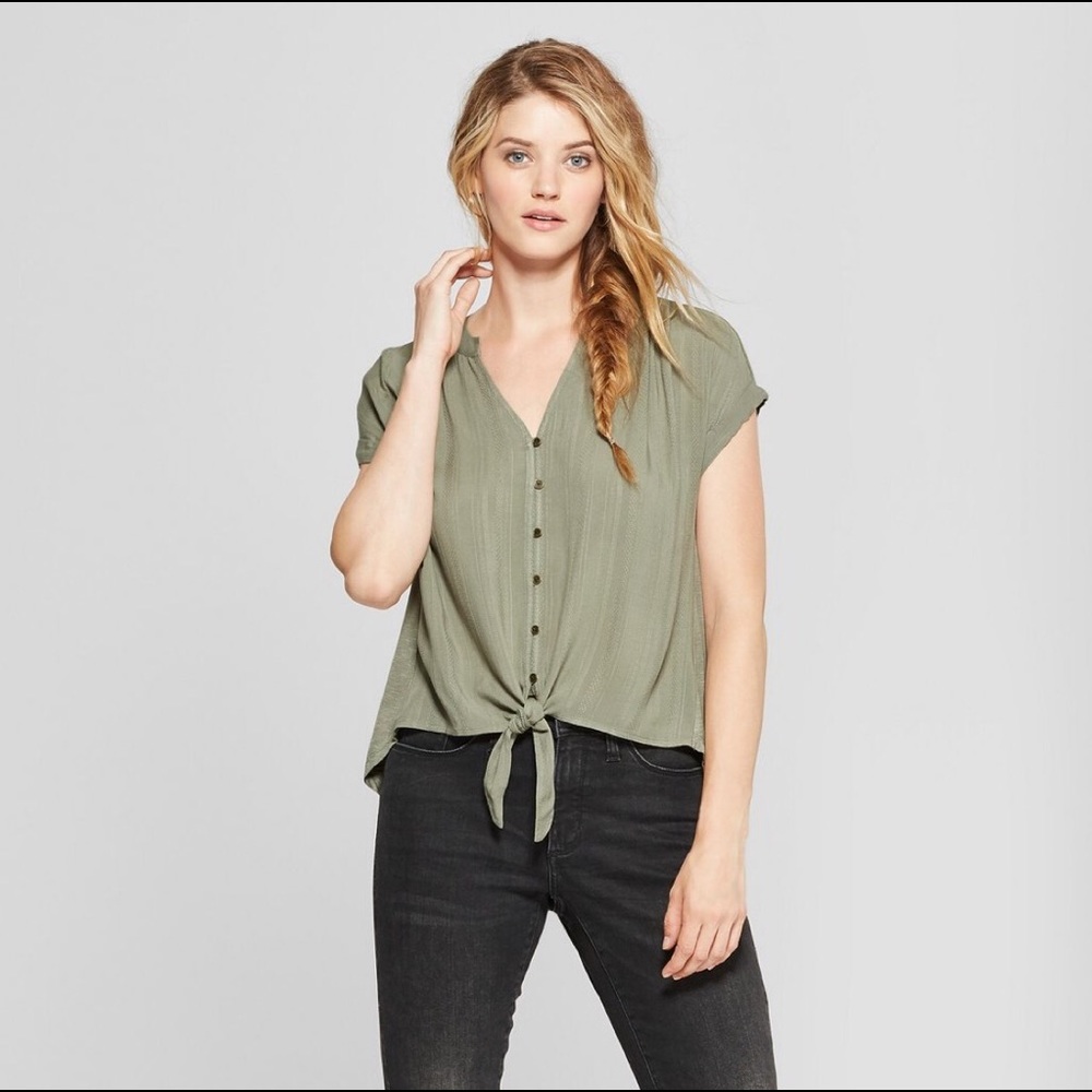 Universal Thread Tie Front Short Sleeve Blouse